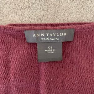 Ann Taylor scoop neck xs sweater.  100% cashmere!